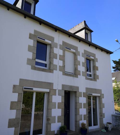 Rénovation de toutes les fenêtres, portes fenêtres et porte d'entrée de cette charmante maison à Pordic