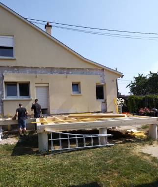 Début d'élévation de l'agrandissement de maison à Sausheim