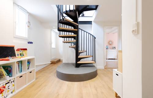 Escalier Hélicoïdal et béton ciré