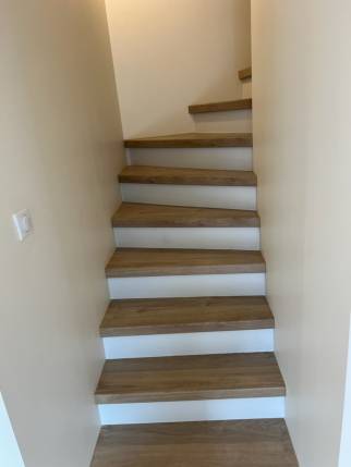 Escalier et cage d'escalier rénovés - Lagnieu 01150