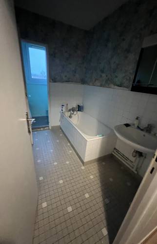  Salle de bain avant travaux