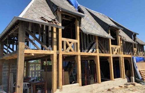 Rénovation des colombages d'une maison à Trouville