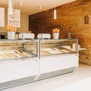 Vue intérieure de la glacerie artisanale à Toulouse - Florian Faure architecte