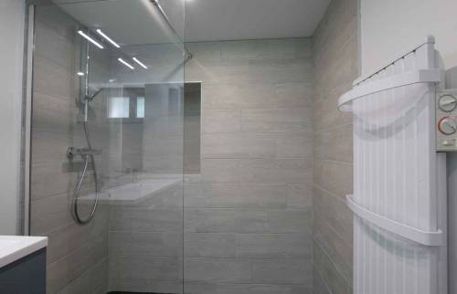 rénovation salle de bain avec douche à l'italienne Annecy (74)