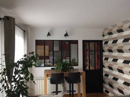  Verrière intérieure et porte-verrière entre cuisine et séjour d'un appartement - Verneuil l'Etang 77390