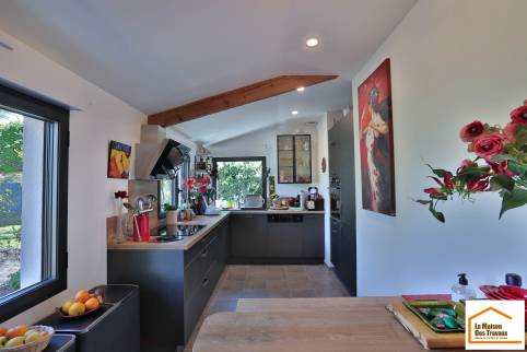 Aménagement de cuisine dans un ancien corps de ferme transformé en habitation - Machecoul-Saint-Même 44270