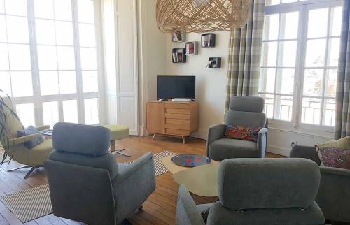 Aménagement du salon - Rénovation appartement à Saint-Enogat