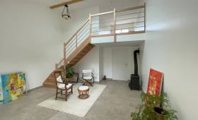 Espace de vie avec mezzanine La Maison des travaux sainte genevieve des bois