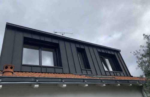 Création d'une lucarne en zinc à Vertou