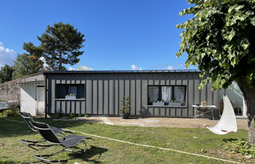 Création d'une suite parentale à Bouguenais - Isolation de la dépendance par l'extérieur avec bardage zinc quartz