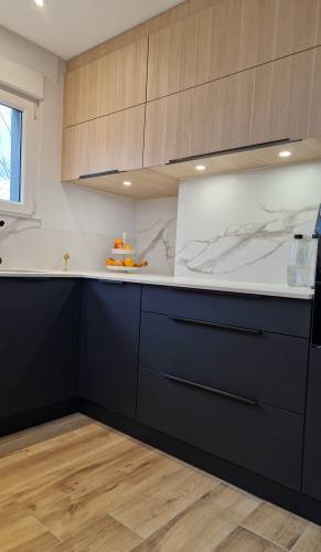 Cuisine équipée, carrelage et peinture à Huningue