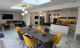 Agrandissement de maison aménagé en salon, séjour et cuisine - Moissy-Cramayel 77550