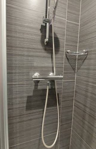 Faïence salle de bains rénovée Froissy
