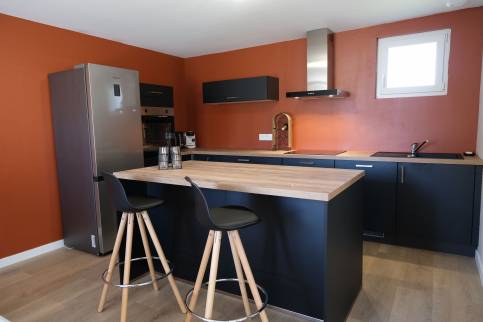  Nouvelle cuisine équipée dans une maison rénovée - Morléon 79