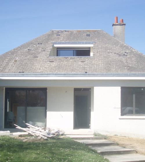 La façade avant, après travaux d'isolation HERBAULT (41)