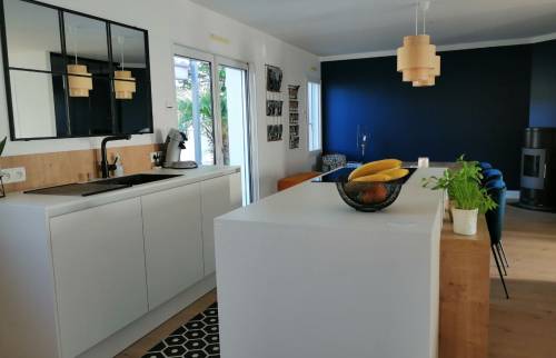 Vue sur le mobilier de cuisine