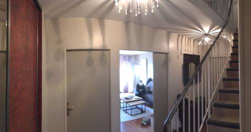 Entrée avant travaux de rénovation de maison - Guilherand-Granges 07500