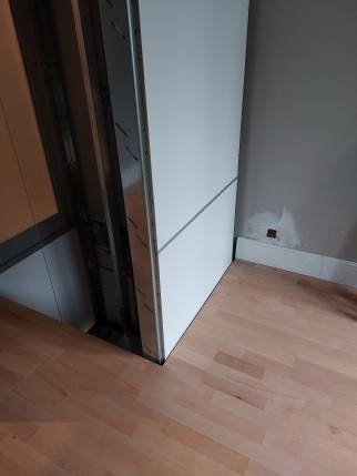 Pose ascenseur 03200