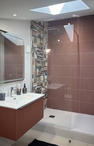 Salle de bain design La Maison Des Travaux Ales