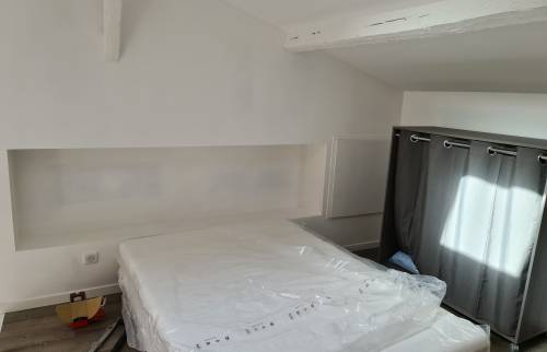 Rénovation d’appartement à Boulogne-sur-Mer : la chambre en hauteur