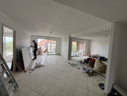 Appartement à refaire à Saint-Aygulf