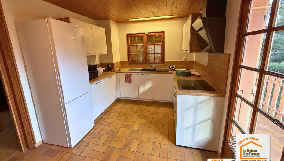rénovation intérieure chalet, optimisation espace chalet, rénovation cuisine montagne, travaux chalet alpin, la maison des travaux sallanches