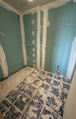 Salle de bain avant travaux Sainte-Foy-lès-Lyon