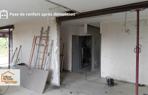 Ouverture des espaces à Agen avec démolition d’un mur porteur et pose d’un renfort IPN pour créer une pièce de vie moderne et lumineuse.