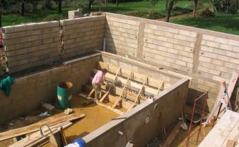 Construction d'un escalier en béton