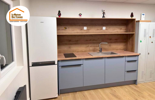  La Maison des Travaux Pays de Gex, La Maison des Travaux Bassin Genevois Pays de Gex, rénovation bureaux Gex, courtier en travaux Pays de Gex, aménagement professionnel Divonne-les-Bains, rénovation