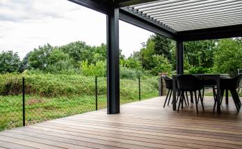 Terrasse bois et pergola bioclimatique