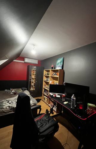 Chambre d'ado après