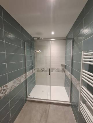 Salle de bain rénovée - Saint Denis en Bugey 01500