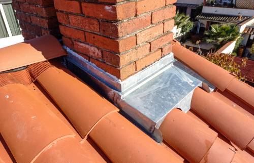 Entourage de cheminée zinc 