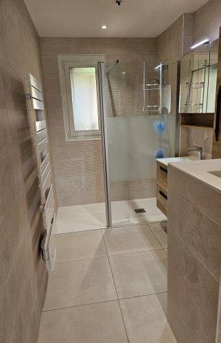 Création dalle d'eau et toilettes PMR sur Pouldergat (29100)