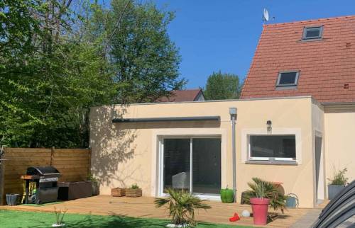 Extension finie avec terrasse