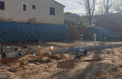 Première rangé des murs banchés