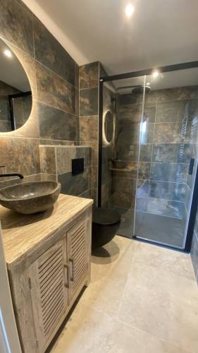 Salle de bain rénovée - Saint Nicolas de la Grave 82210