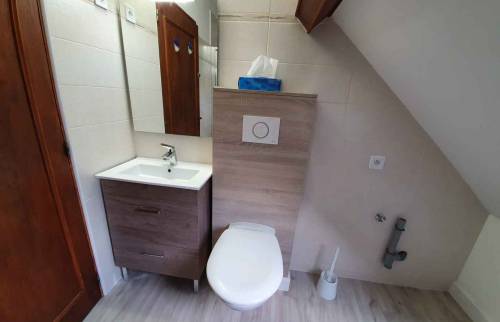 installation d'un wc suspendu dans une salle d'eau Sens (89)