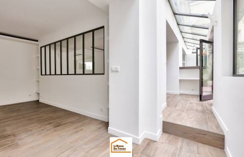 Une verrière dans un appartement à Paris