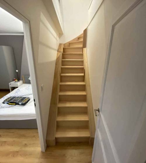 L'escalier menant aux combles