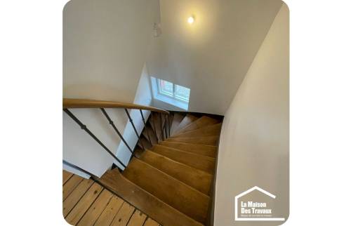Cage d'escalier rénovée 