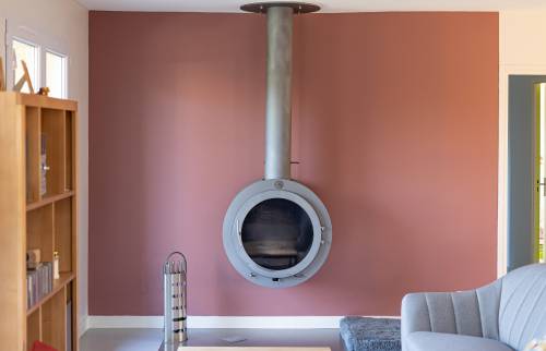 Poel et peinture côté salon