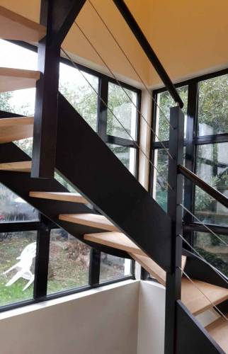 Nouvel escalier en bois bicolore (Montgeron 91230)