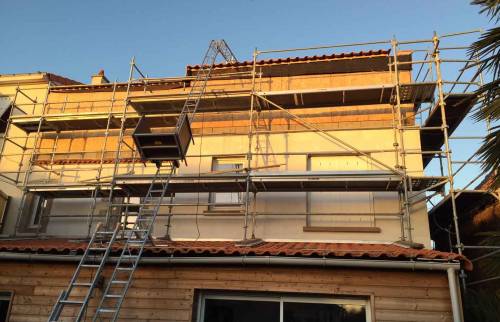 Travaux en cours pour une extension surélévation à St Julien de Concelles