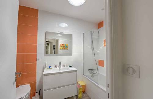 Création d'une salle de bains moderne à Saint Germain en Laye (78)