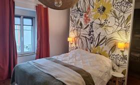 Chambre d'adulte avec décoration après travaux de rénovation de maison - Pornic 44210