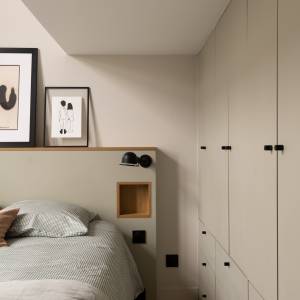 Chambres en quinconce créant deux espaces nuit distincts – rénovation par Camille AUDER