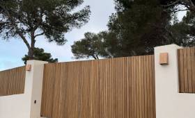 portail coulissant en bois