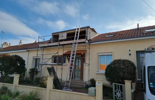 Création de deux lucarnes dans une maison à Rezé - projets en cours